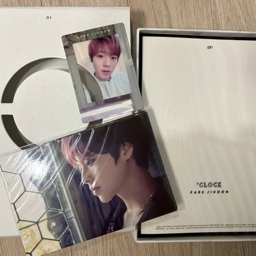 [BUNJANG] Park Jihoon O'Clock Album + Photocard / 박지훈 솔로앨범 clock + 포토카드