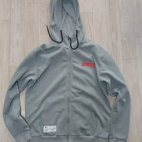 [BUNJANG] MLB Yankees Gray Hoodie 95 / MLB 양키즈 그레이 후드집업 95