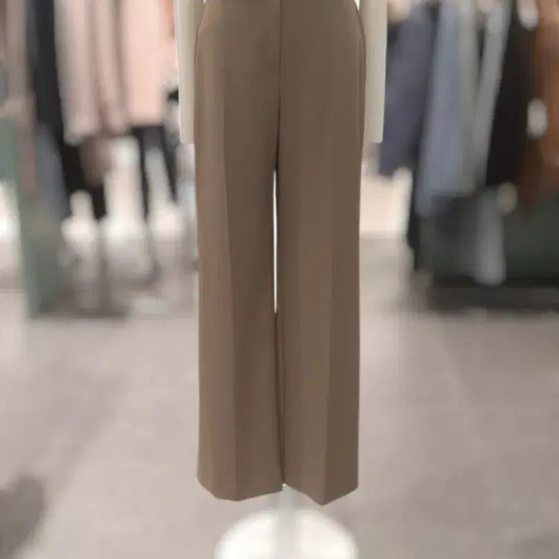 [BUNJANG] List Women's Brown Straight-Fit Trousers / 리스트 여성 하의