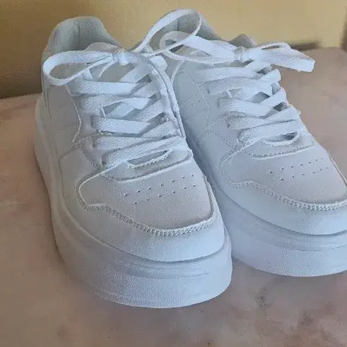 [BUNJANG] White Sneakers 225, 230 / 새상품 화이트 굽높이 운동화 225.230