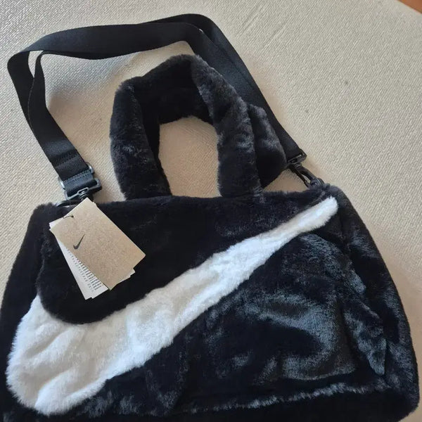 [BUNJANG] Nike Black Fur Shoulder Bag Crossbody / (새상품)나이키 블랙 퍼 숄더백 크로스백