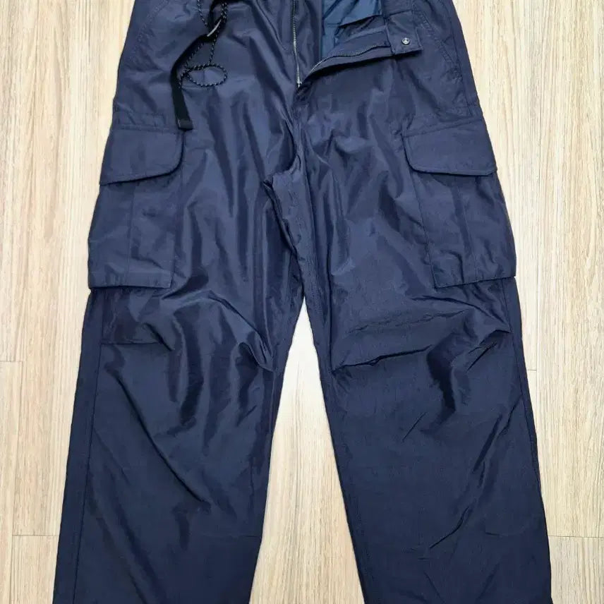 [BUNJANG] Musinsa Standard City Leisure Wide Detachable Cargo Pants / 무신사 스탠다드 시티 레저 와이드 디태처블 카고팬츠