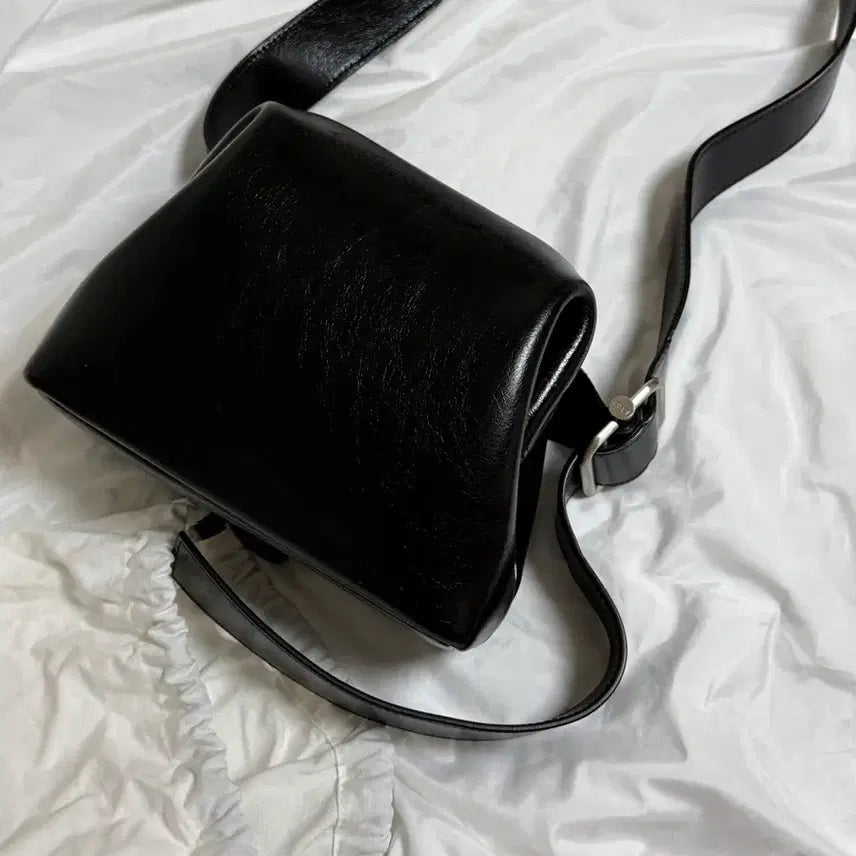 [BUNJANG] Osoi Mini Brot Bag Black / 오소이 osoi 미니 브로트 가방