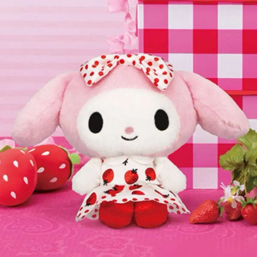 [BUNJANG] Sanrio Characters My Melody Strawberry Lolita Doll / 후류][산리오 캐릭터즈] 마이멜로디 쿠로미 딸기 로리타 인형 피아노