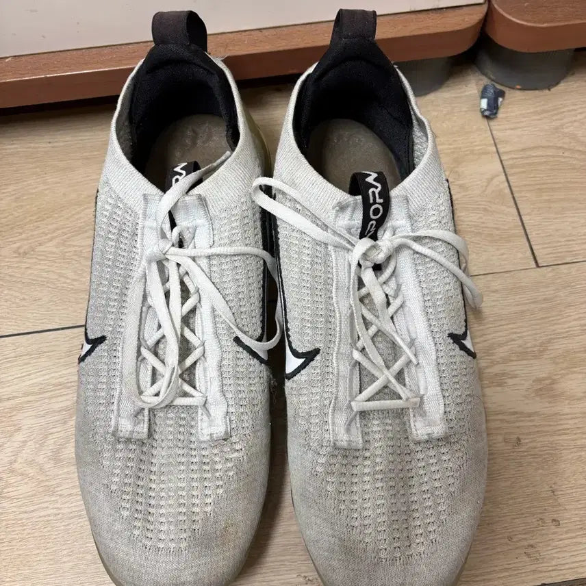 [BUNJANG] Nike Air VaporMax Flyknit Sneakers 275 / 나이키 에어 베이퍼맥스 플라이니트 운동화 275