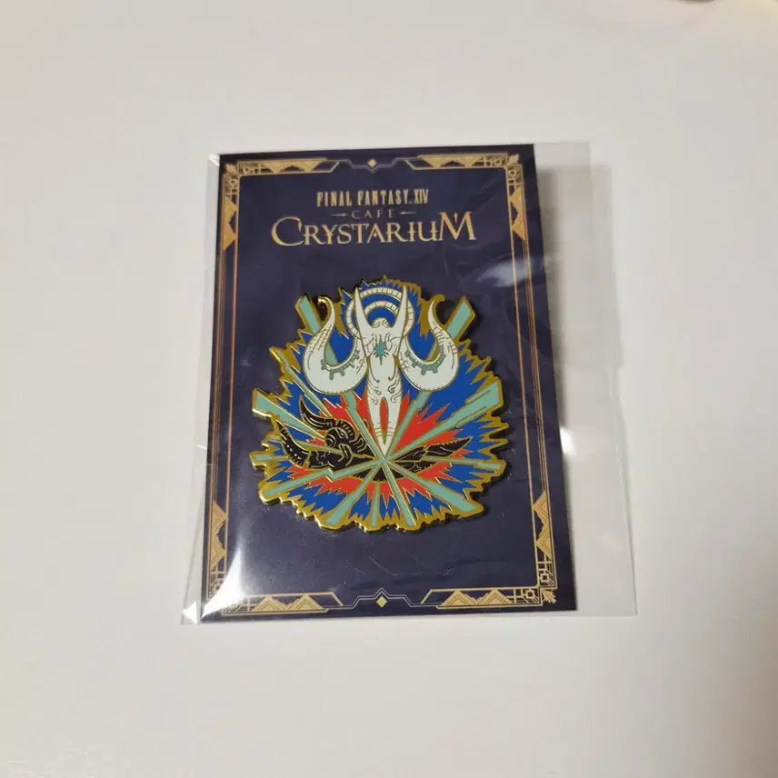 [BUNJANG] Final Fantasy XIV Crystalline Goods Hydaelyn's Strike Badge / 파판14 카페 크리스타리움 굿즈 하이델린의 일격 뱃지