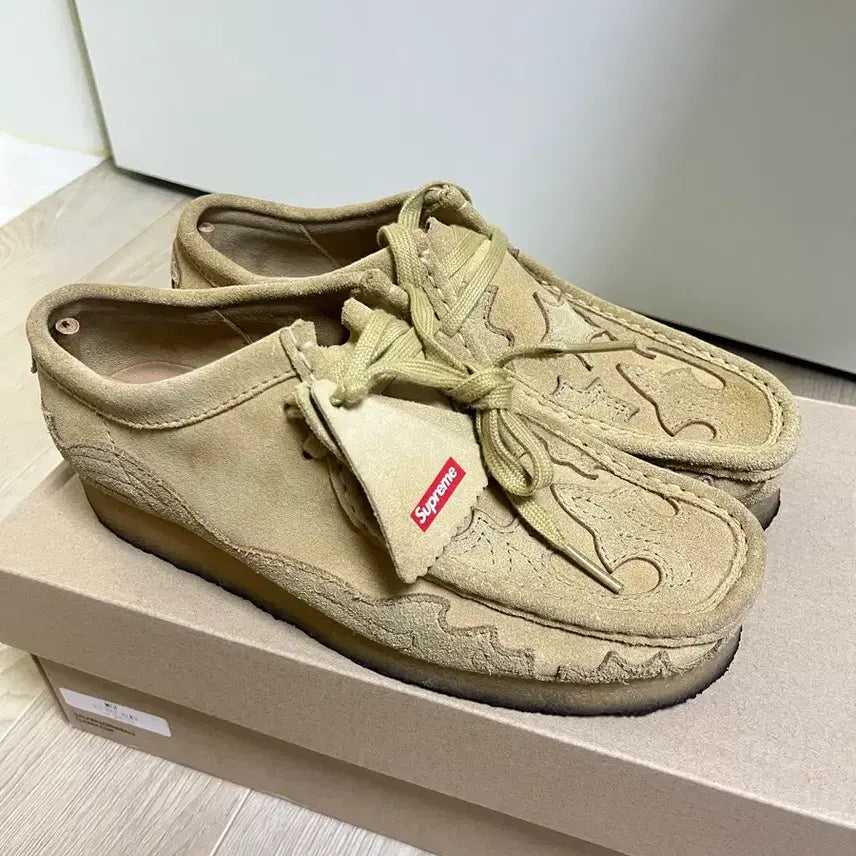 [BUNJANG] Clarks x Supreme Wallabee Tan (UK5) - Pre-owned / 클락스 x 슈프림 왈라비 탄(uk5)세탁완료