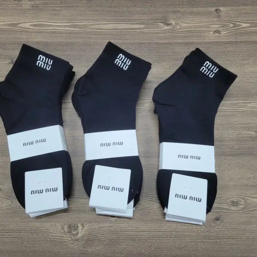[BUNJANG] Miu Miu Women's Ankle Socks (12 Pairs) / 미우미우 여자 단목양말 12켤레