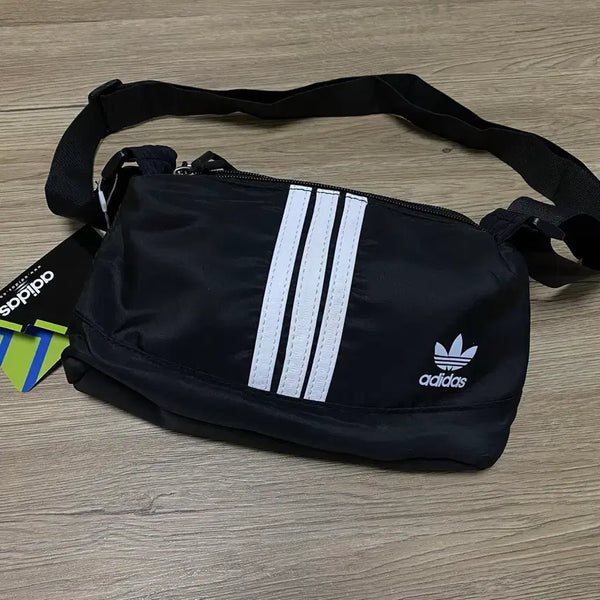 [BUNJANG] Adidas Three-Stripe Crossbody Bag - Black / 아디다스 삼선 크로스백 블랙