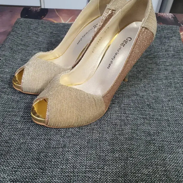 [BUNJANG] Ggg Gold Open-Toe High Heels / Ggg 금색 오픈토 하이힐  웨딩 힐  택배비  포함가
