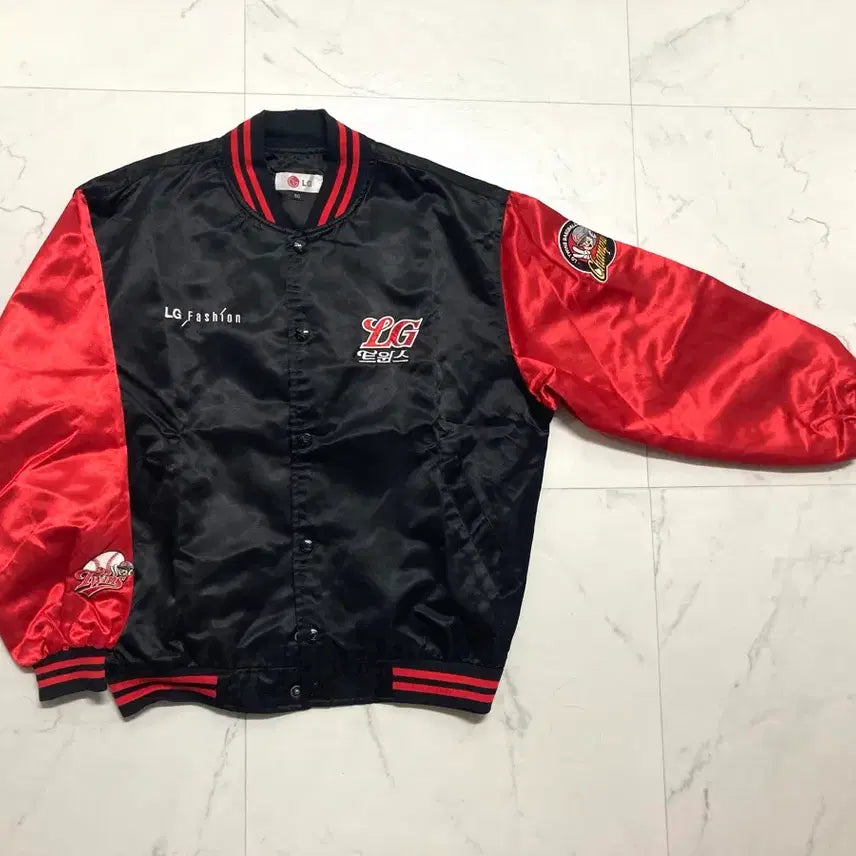 [BUNJANG] LG Twins 1994 Championship Commemorative Stadium Jacket (Size 95-100) / (거의 새것)엘지트윈스 94년 우승 기념 스타디움 자켓 80사이즈