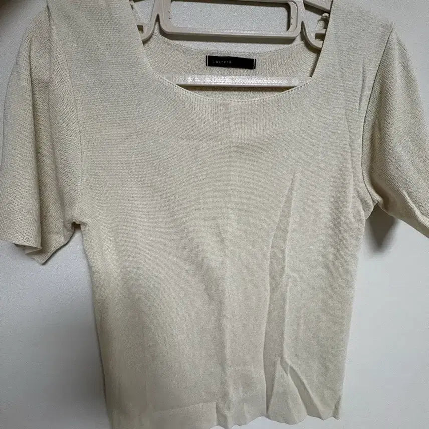 [BUNJANG] Ivory Square Neck Short Sleeve Knit Top / 아이보리 스퀘어넥 반팔 니트