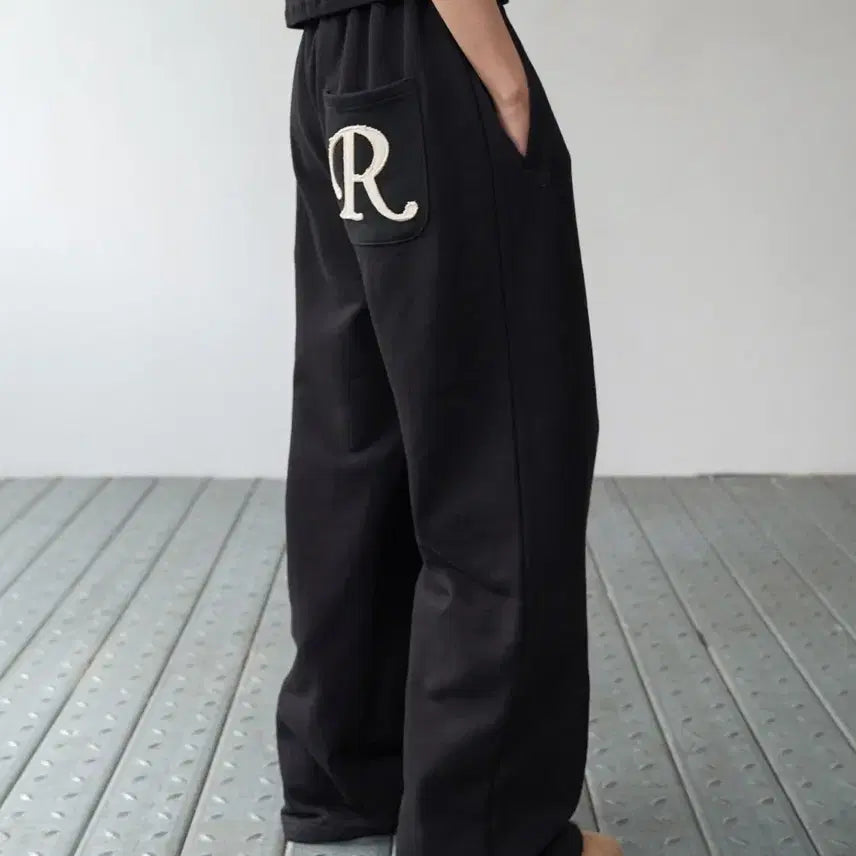 [BUNJANG] Rock Cake Applique R Pocket Jogger Pants / 락케이크 Applique R 포켓 조거 팬츠 바지 S 새상품