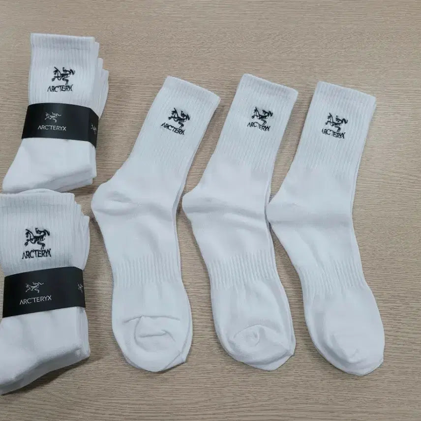 [BUNJANG] Arc'teryx Women's Socks (9 Pairs) / 아크테릭스 여자 양말 9켤레