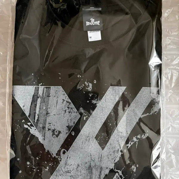 [BUNJANG] Xdinary Heroes Japan Special Live The New Xcene Black T-Shirt / 엑디즈 일본 콘서트 티셔츠 블랙 엑스디너리 히어로즈 일본 MD