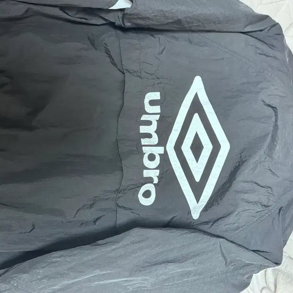 [BUNJANG] UMBRO Windbreaker / 엄블로 바람막이