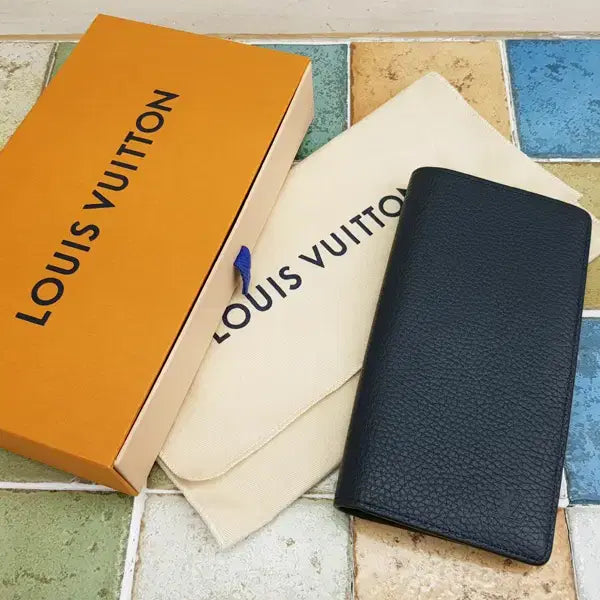 [BUNJANG] Louis Vuitton Taurillon Brazza Long Wallet / 루이비통 토뤼옹 브라짜 장지갑 토리옹