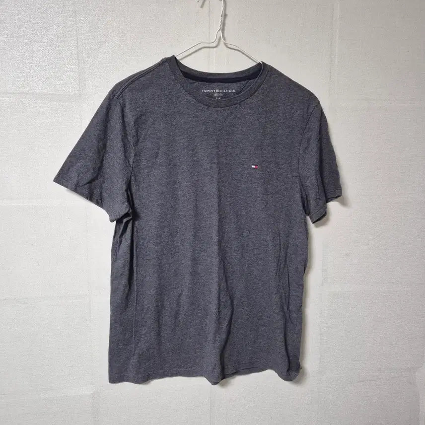 [BUNJANG] Tommy Hilfiger Charcoal Gray T-shirt / 타미힐피거 반팔 티셔츠 차콜 그레이