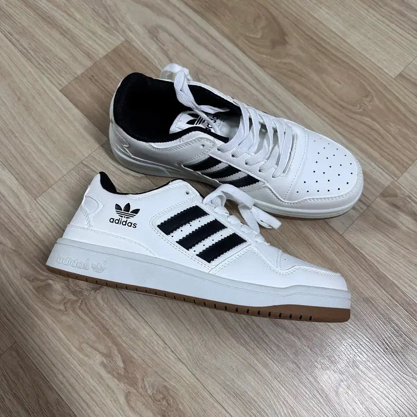 [BUNJANG] Adidas White Sneakers 245mm / 아디다스 흰색 운동화 245mm (39size)