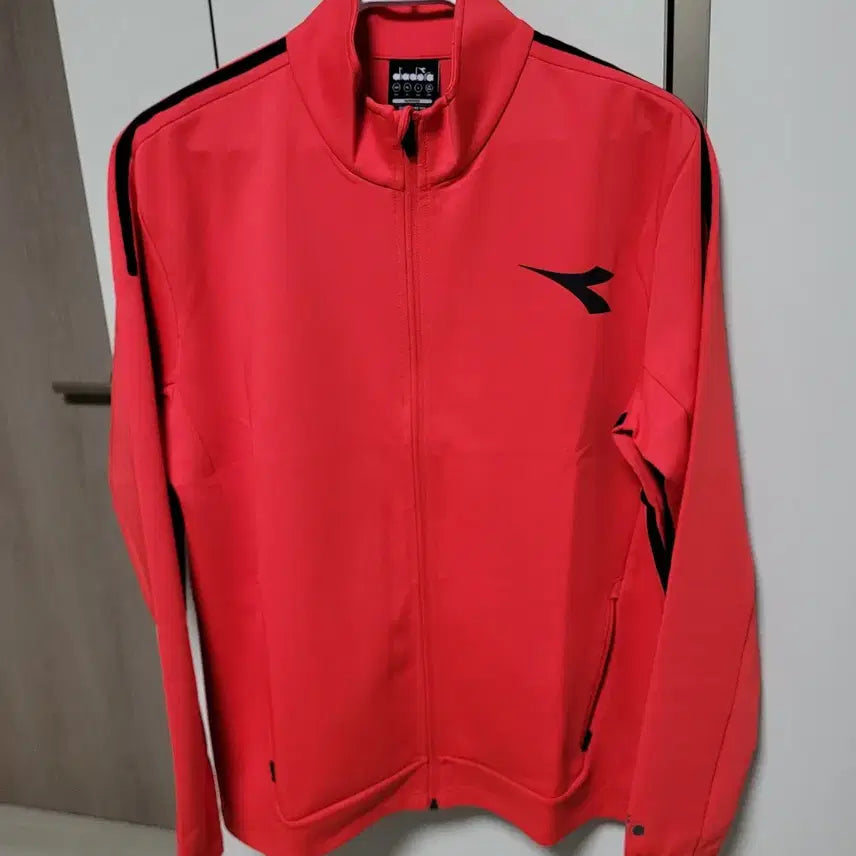 [BUNJANG] Diadora Men's Red Training Jacket XL (105) / 디아도라 남성 트레이닝 자켓 레드 XL , 105