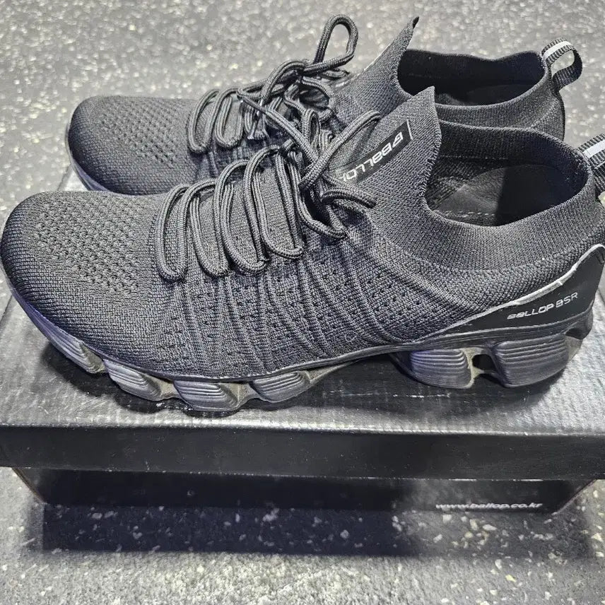 [BUNJANG] Ballop Tibat 1.0 All Black Sneakers 265mm / 밸롭 티바트 1.0 올블랙 265mm