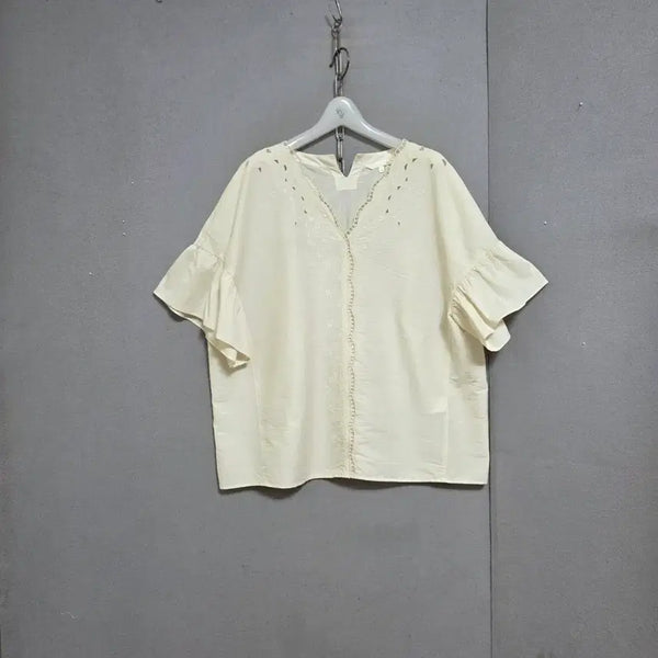 [BUNJANG] G-Cut V-Neck Punching Point Blouse / 지컷 브이넥 펀칭포인트 블라우스 66  n4172