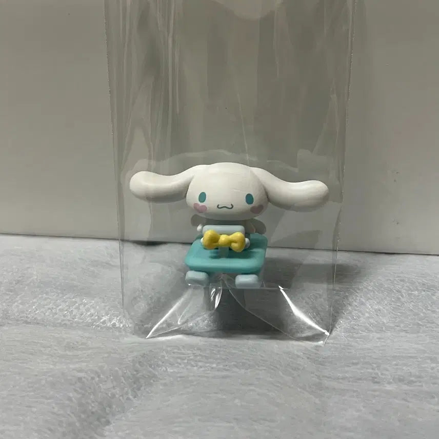 [BUNJANG] Sanrio Cinnamoroll Figure (Swing Series) / 산리오 시나모롤 피규어 (스윙 시리즈)