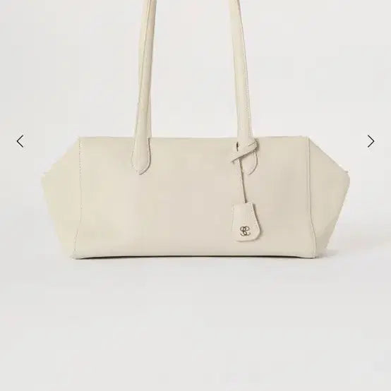 [BUNJANG] Siecboni Folding Shoulder Bag Ecru / 시에 보니 폴딩 숄더백 에크루