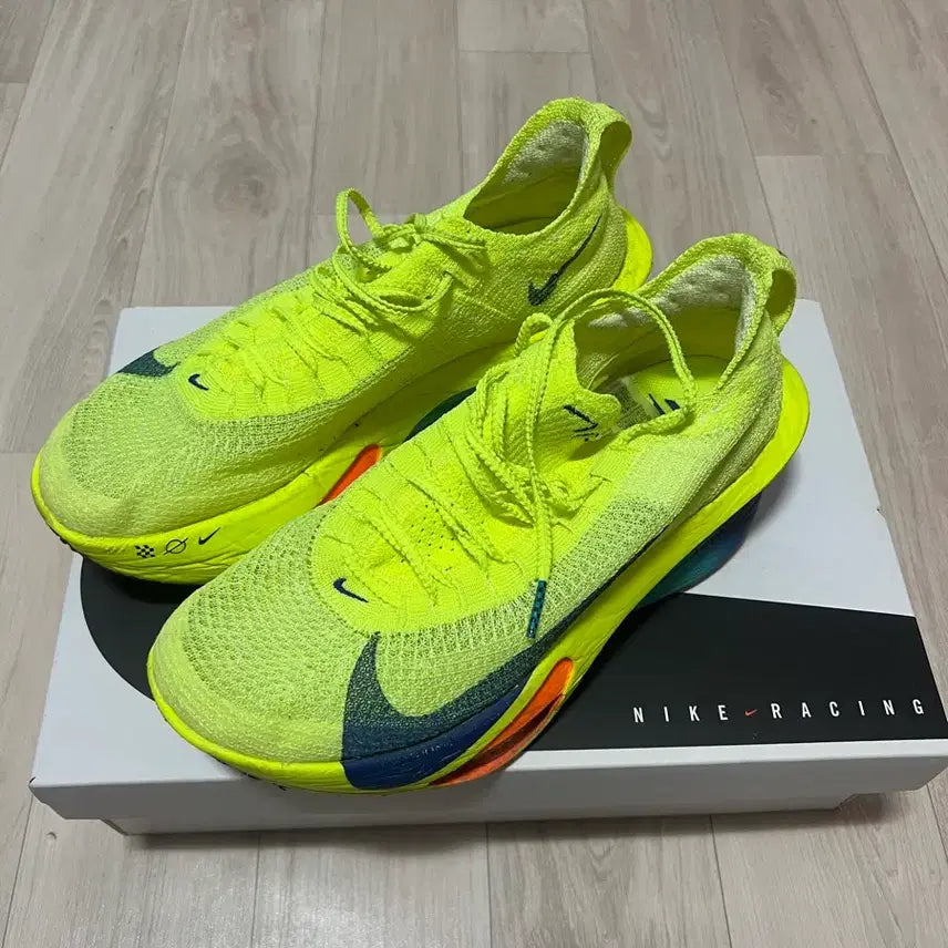 [BUNJANG] Nike Alphafly Next% 3 Volt Running Shoes (Size 260) / 나이키 알파플라이 넥스트 3 볼트 260