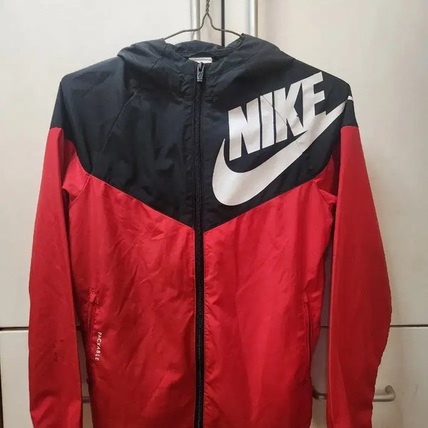 [BUNJANG] Nike Windbreaker M Size / 부산 나이키 바람막이 M사이즈 팝니다