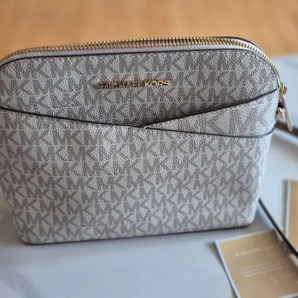 [BUNJANG] Michael Kors Logo Round Crossbody Bag / 마이클코어스 로고 라운드 크로스백