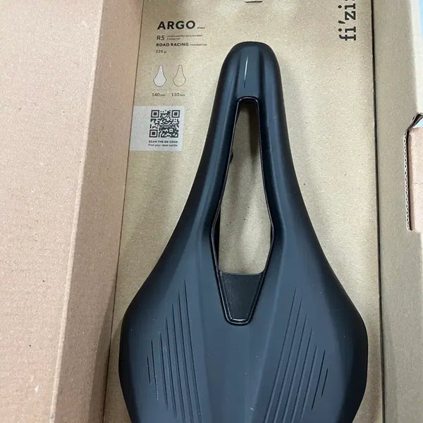 [BUNJANG] Fizik Vento Argo R5 140mm Saddle - Unused New / 피직 벤토 아르고 r5 140mm 미사용 새제품