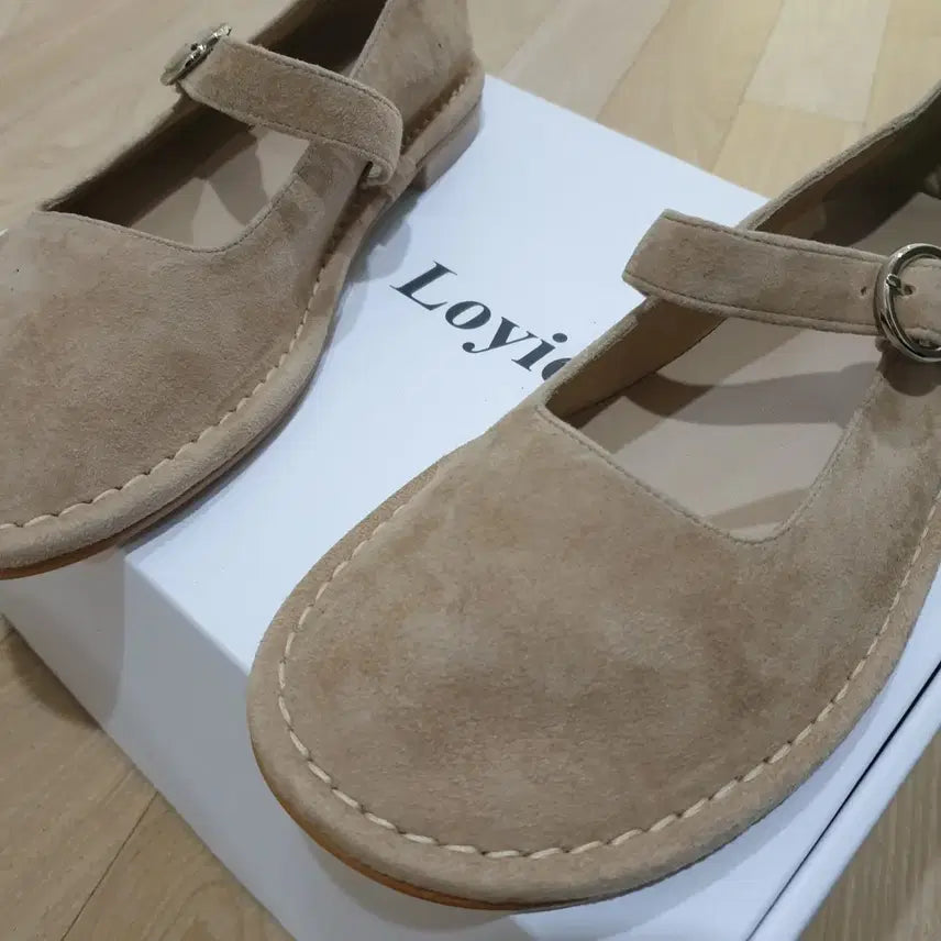 [BUNJANG] LOIKE Mary Jane Shoes (Latte, 245) / 새상품/로이크 메리제인 245