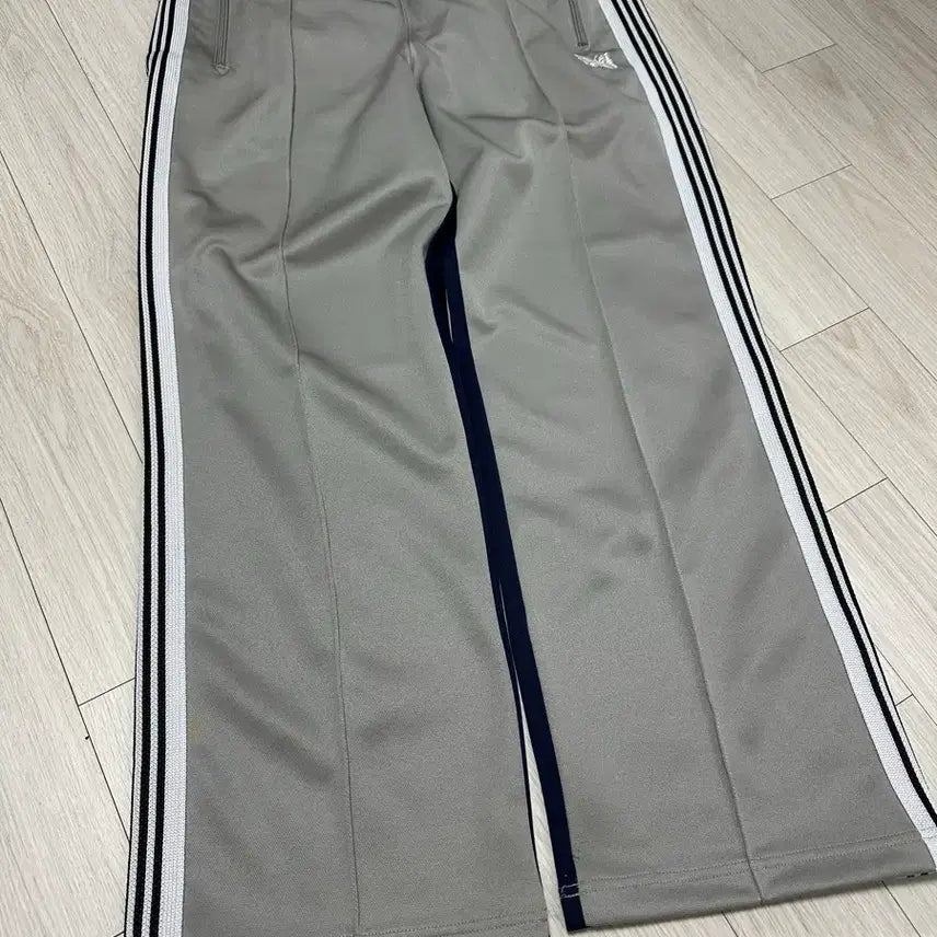 [BUNJANG] Needles x EMPTY ROOM Track Pants Poly Smooth Navy Grey / [M] 니들스 x 엠프티 룸 트랙 팬츠 폴리 스무스 네이비 그레이