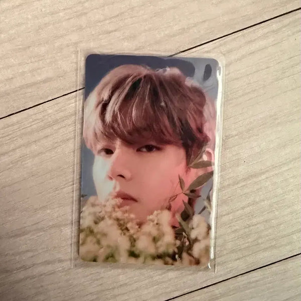 [BUNJANG] BTS V Hybe Insight Entrance Photocard / 방탄 뷔 하이브 인사이트 입장 포카