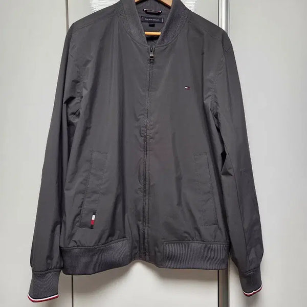 [BUNJANG] Tommy Hilfiger Bomber Jacket (L) / 타미힐피거 봄버 자켓 (L)