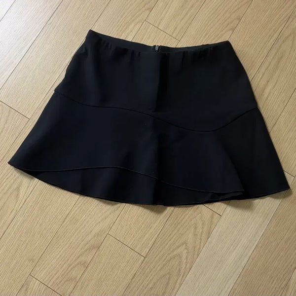 [BUNJANG] ZARA Black Banding Flare Mini Skirt M / 자라 zara 밴딩 블랙 플레어 미니스커트 M