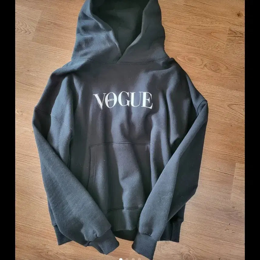 [BUNJANG] Vogue Black Hoodie Free Size / 보그 블랙 후드티 free사이즈