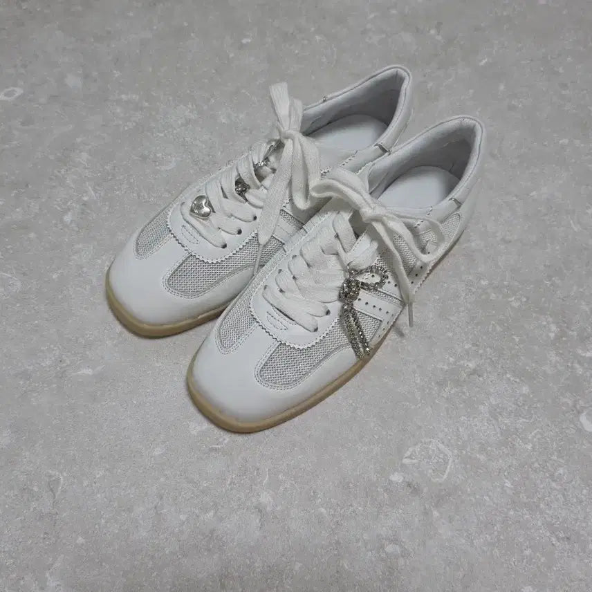 [BUNJANG] Lanvin Flash Crystal Sneakers / 2024년식) 랑방 - 플래쉬 크리스탈스니커즈 240