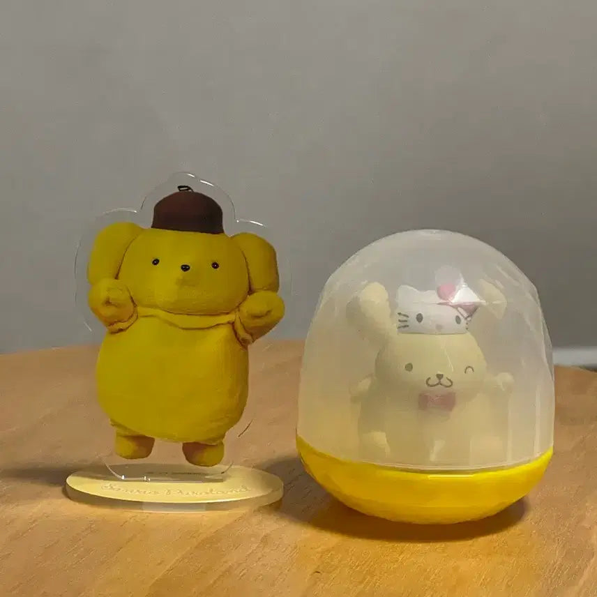 [BUNJANG] Puroland Pompompurin & Hello Kitty Acrylic Stand Bundle Set / 일괄) 퓨로랜드 폼폼푸린 아크릴 스탠드 / 키티 50주년 폼폼푸린 가챠