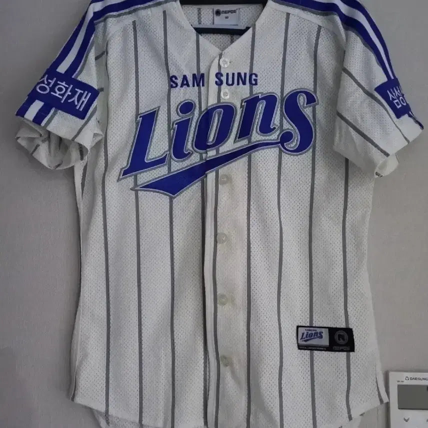 [BUNJANG] Samsung Lions Lee Seung-yuop Dynasty Era Baseball Jersey 90/S / 삼성라이온즈 왕조시절 이승엽 유니폼 야구 유니폼 90/S