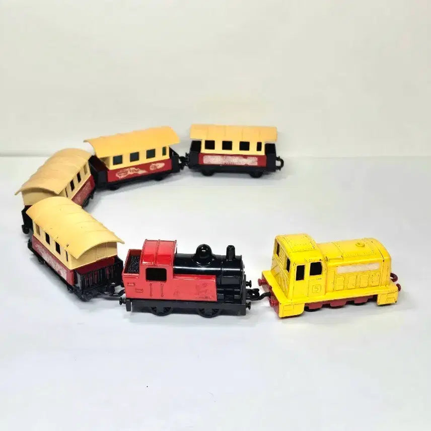 [BUNJANG] Matchbox Superfast 6-Car Diesel Shunter, Steam Locomotive, and Passenger Coach Set - Made in England (1978) / 올드미니카 [매치박스] 션터, 증기기관차, 객차 6량 세트