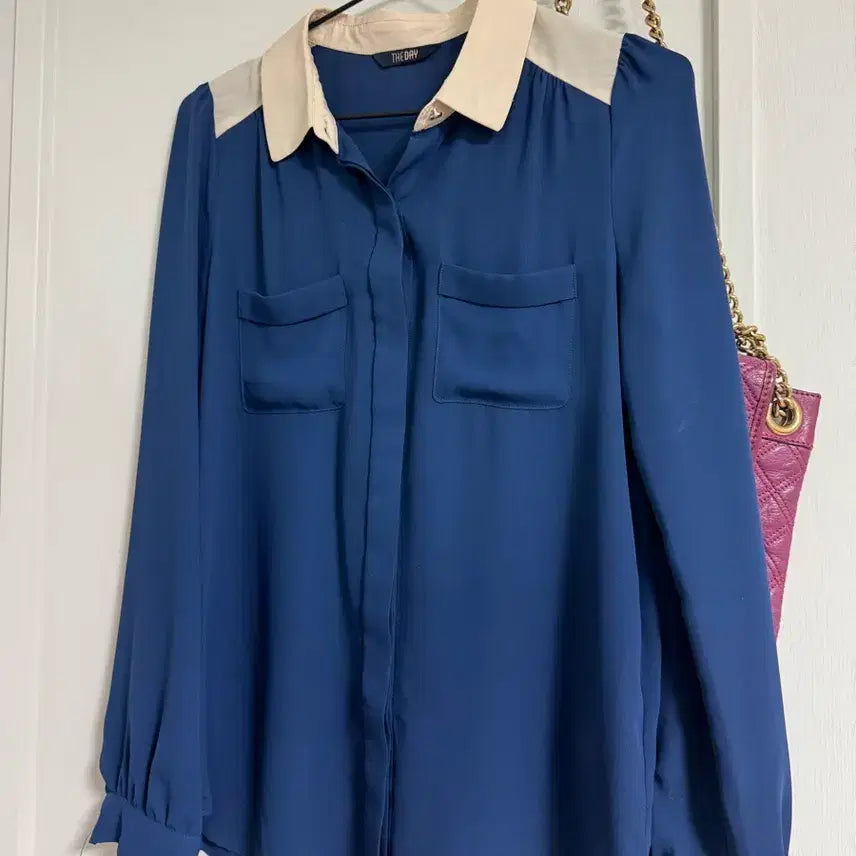 [BUNJANG] Navy Color Block Blouse / 배색 블라우스 (새상품급)