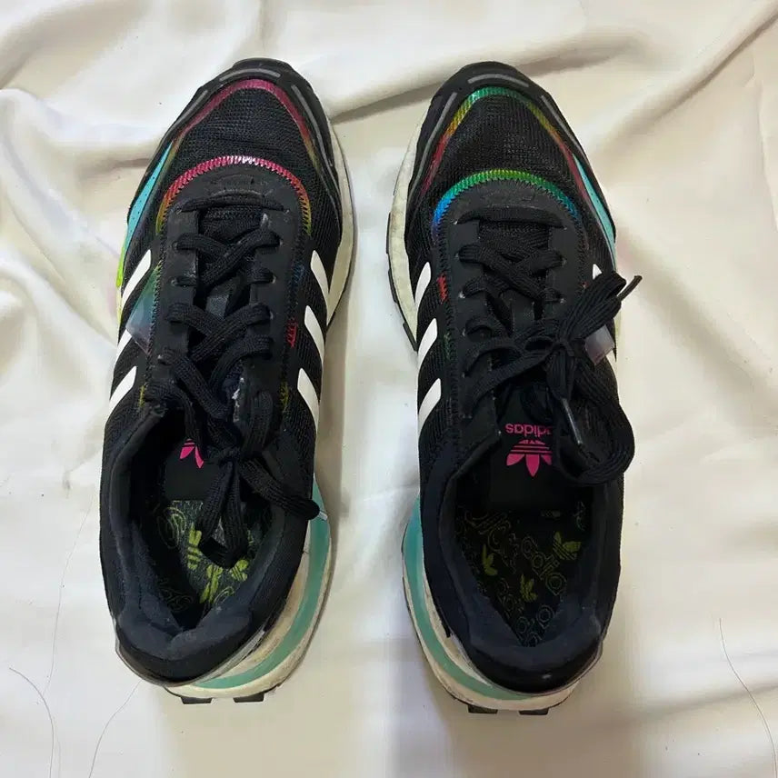 [BUNJANG] Adidas Black Rainbow Point Sneakers 280 / 아디다스 블랙 레인보우 포인트 운동화 280