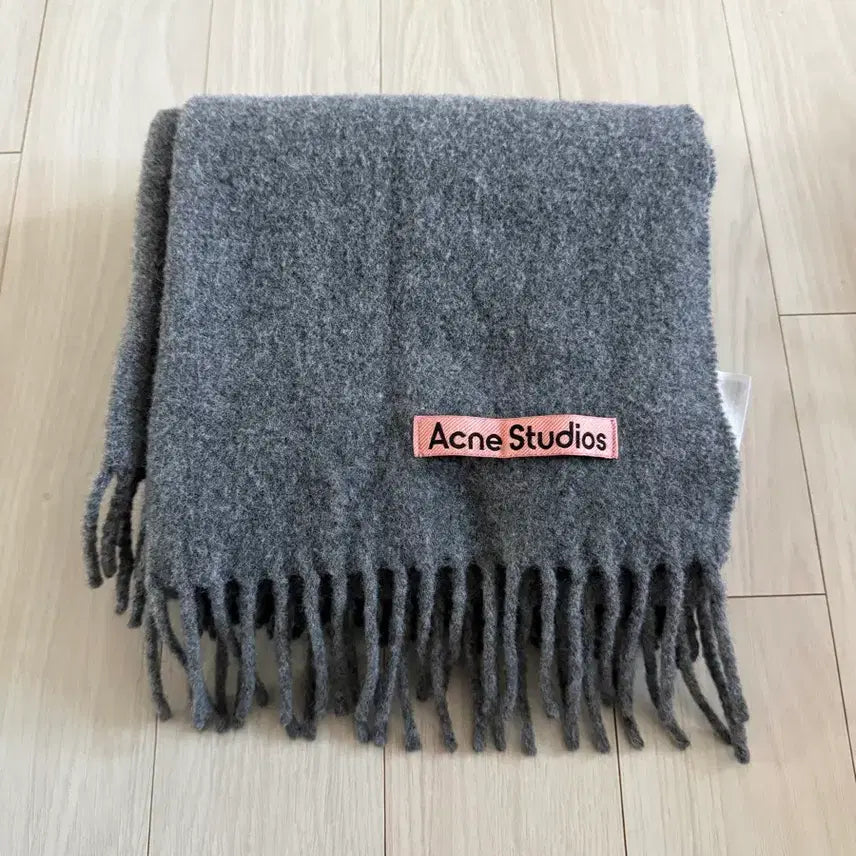 [BUNJANG] Acne Studios Gray Muffler / 아크네 스튜디오 그레이 머플러