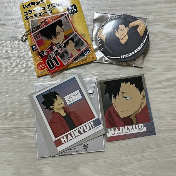[BUNJANG] Haikyuu!! Nekoma Kuroo Keychain, Badge, and Card Bundle / 하이큐 네코마 쿠로오 키링 뱃지 카드 일괄 판매