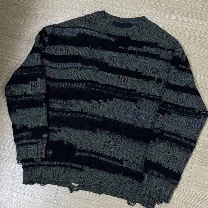 [BUNJANG] Juun.J 24SS Mohair Stripe Knit Sweater / [S] 준지 24SS 모헤어 스트라이프 니트 스웨터