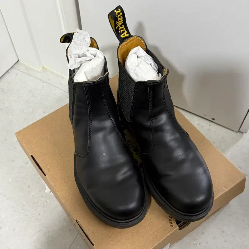 [BUNJANG] Dr. Martens 2976 Smooth Chelsea Boots / 닥터마틴 첼시부츠 2976 스무스 블랙