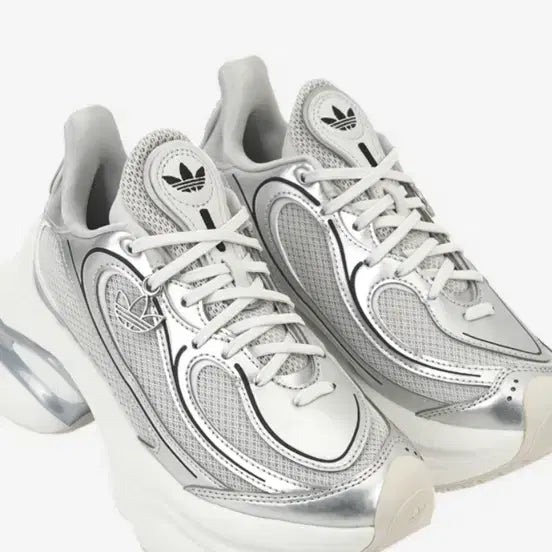 [BUNJANG] Adidas Ozweego Silver Metallic Grey / 아디다스 오즈베누즈 실버 메탈릭 그레이
