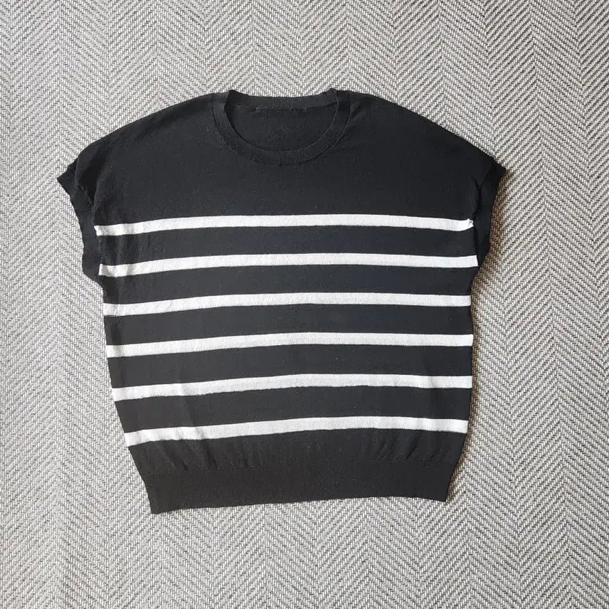 [BUNJANG] S&JCo. Black Stripe Summer Knit Top (Size 100) / 새상품) 블랙 스트라이프 썸머니트 100